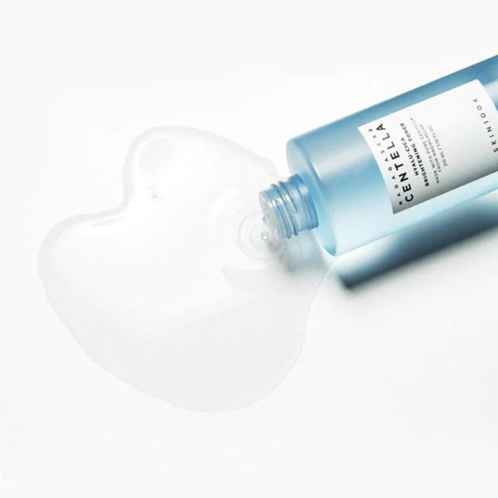 Skin1004 Madagascar Centella Hyalucica Brightening Toner 210ml